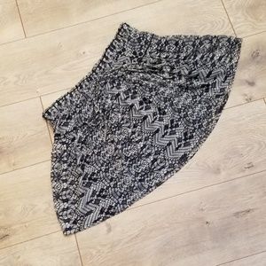 Charlotte Russe Layered Skirt Black & White {Small}